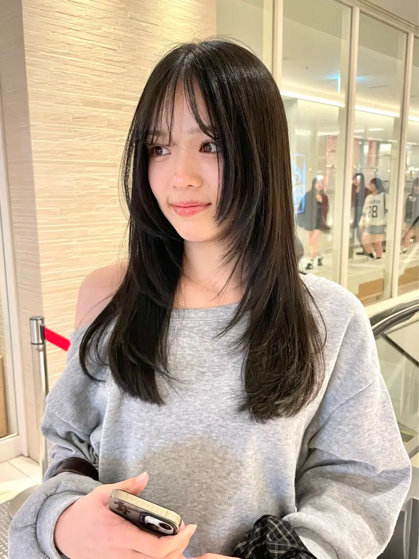 ロング カラー カット ヘアカラー トリートメント akane .のヘアスタイル