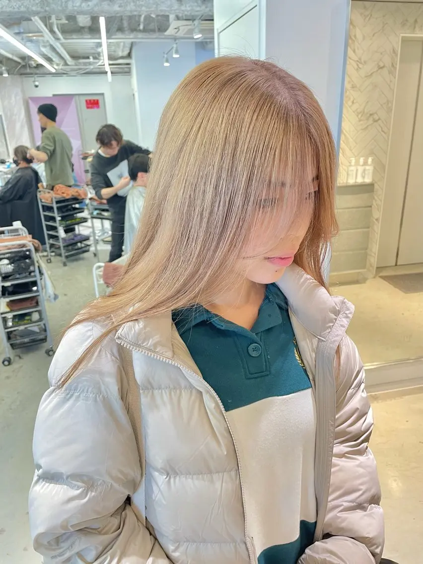 セミロング トリートメント カット ヘアカラー トリートメント ヘアセット 🎗副店長/井上 竜 ブリーチ指名No.1のヘアスタイル