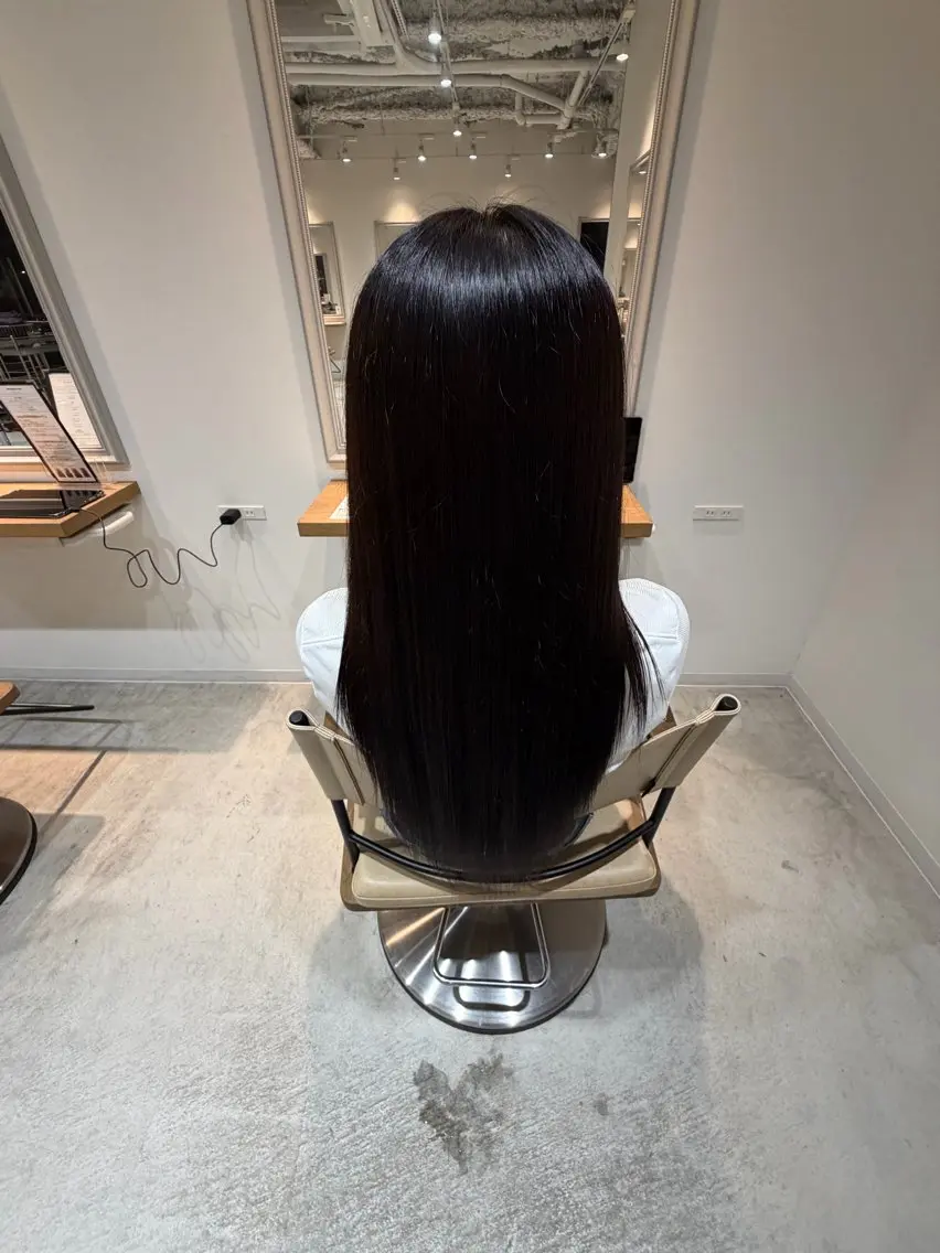 カラー 黒髪 ブラウンカラー ヘアカラー 岩崎 光希のヘアスタイル