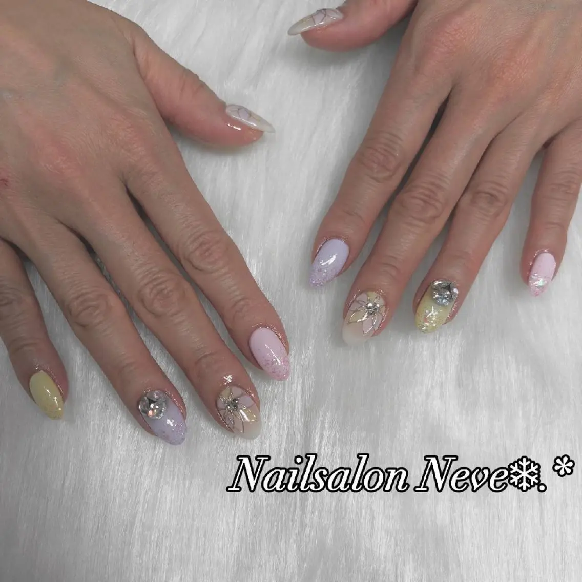 ネイル Nailsalon Neve❄︎.*のネイルデザイン