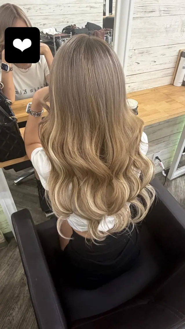 カラー ヘアカラー エクステ 石山 優花のヘアスタイル
