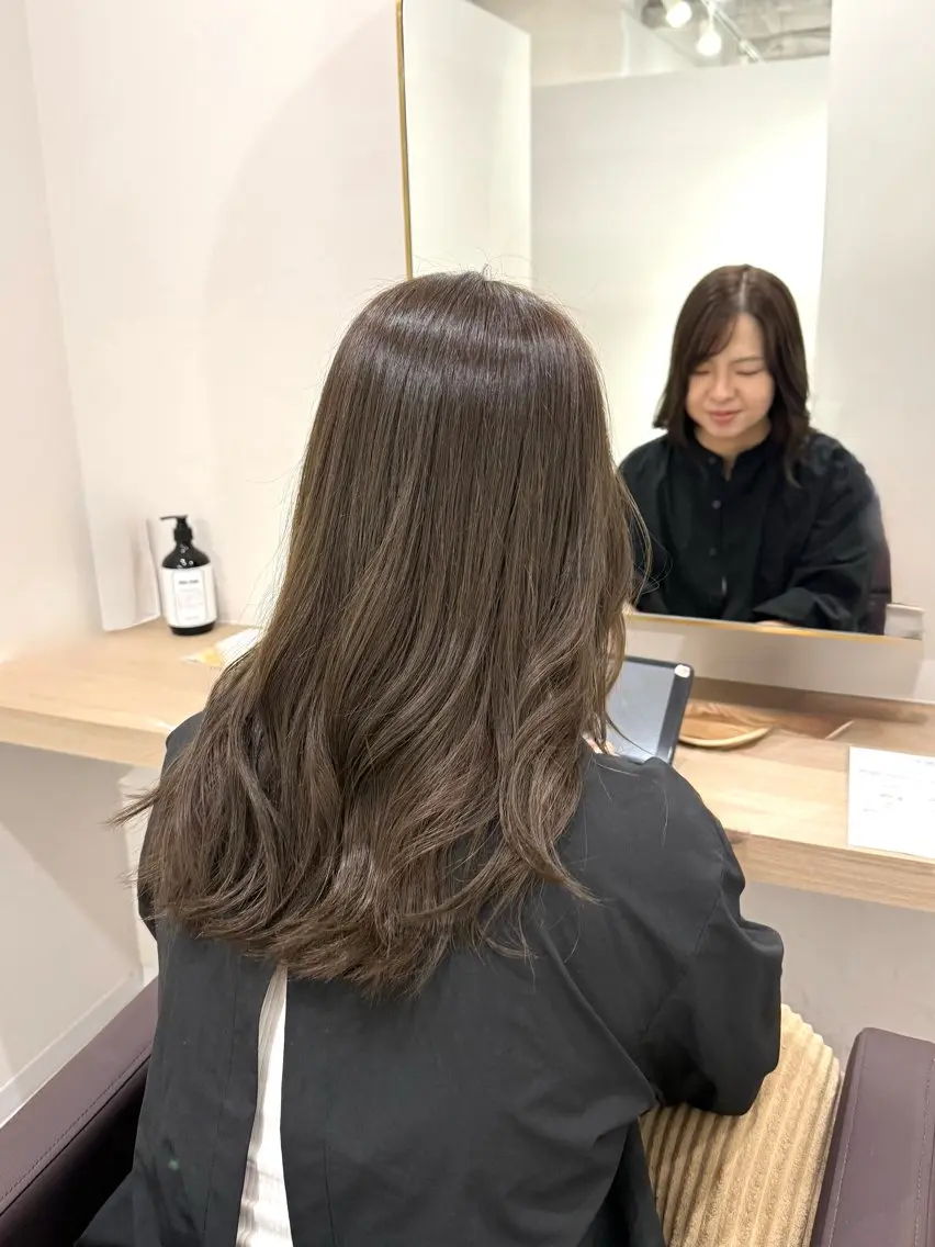 セミロング カット ヘアカラー トリートメント AYANA🫧酸性 縮毛/艶髪TR🫧のヘアスタイル