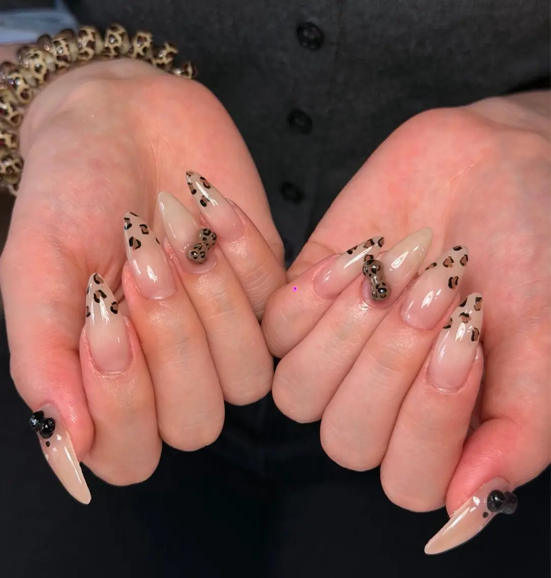 ネイル 桜ネイル 長さ出し フレンチネイル 韓国ネイル マグネットネイル ハンドネイル Kiwami nailsalonのネイルデザイン