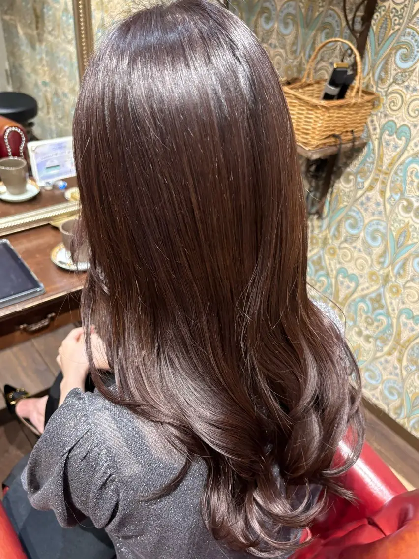 セミロング カラー ブリーチ ブラウンカラー ラベンダーカラー ラベンダーブラウン ブリーチなしカラー カット ヘアカラー トリートメント なぎさ 🎀 / 透明感カラー/心斎橋のヘアスタイル