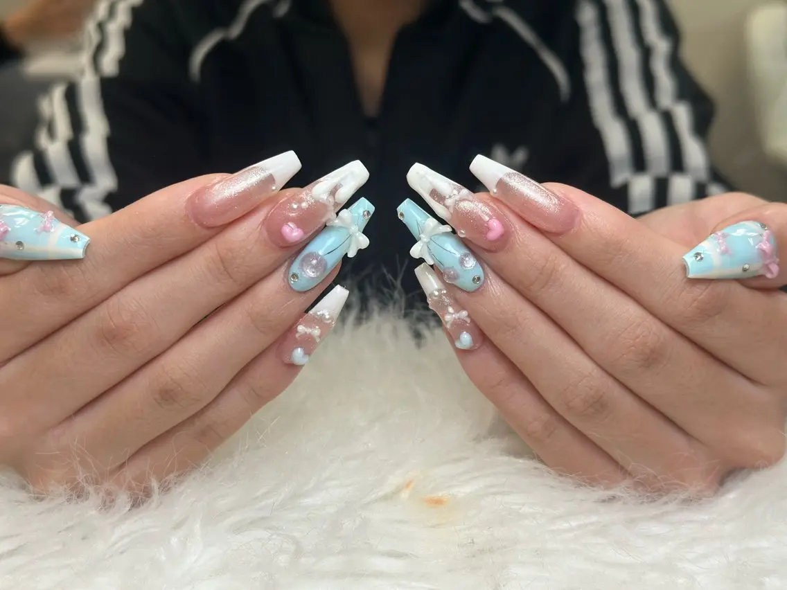 ネイル アートネイル フレンチネイル ジェルネイル キラキラネイル 大理石ネイル(マーブル) NIE NAIL Luxeのネイルデザイン
