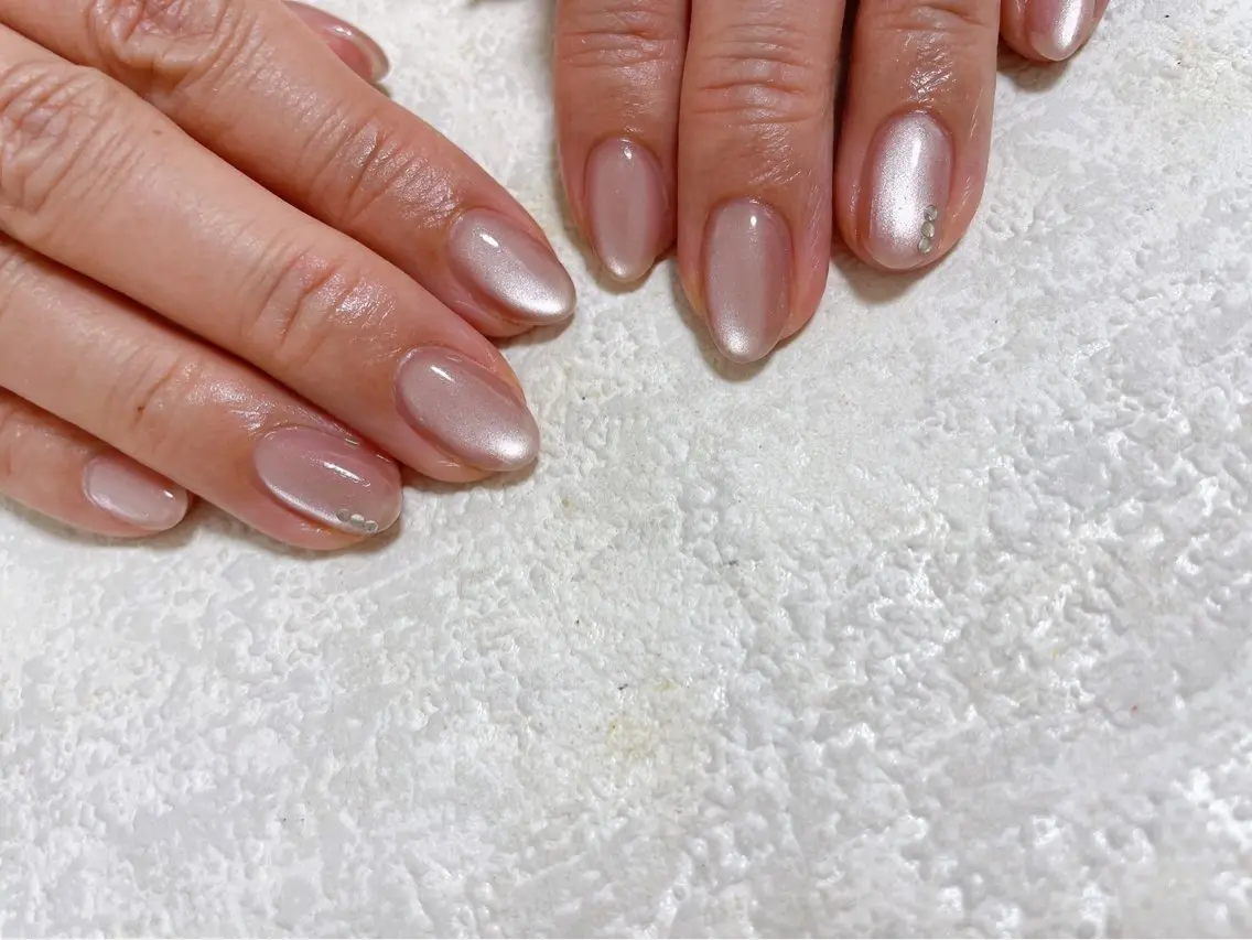 ネイル オーロラネイル フットネイル フレンチネイル ジェルネイル 韓国ネイル ハンドネイル mogunail &blowのネイルデザイン