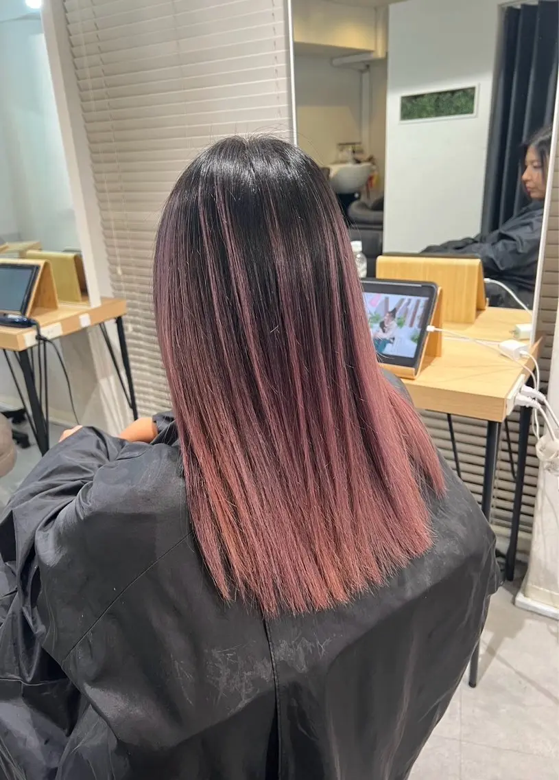ミディアム カラー バレイヤージュ ベージュカラー ピンクカラー ピンクベージュ レイヤーカット 指名数No.1 /NAOYAのヘアスタイル