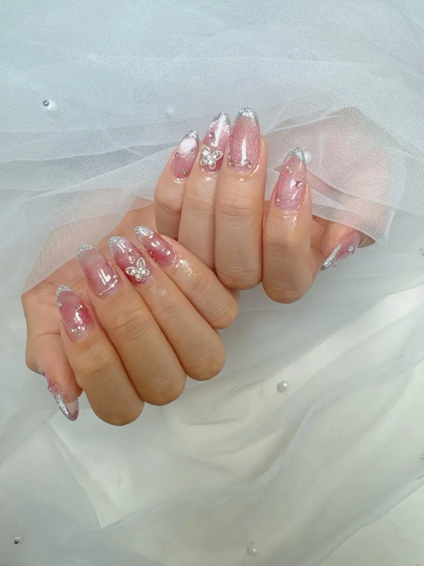 ネイル 成人式 長さ出し フレンチネイル ジェルネイル ガラスフレンチ ハンドネイル Queeens nailのネイルデザイン