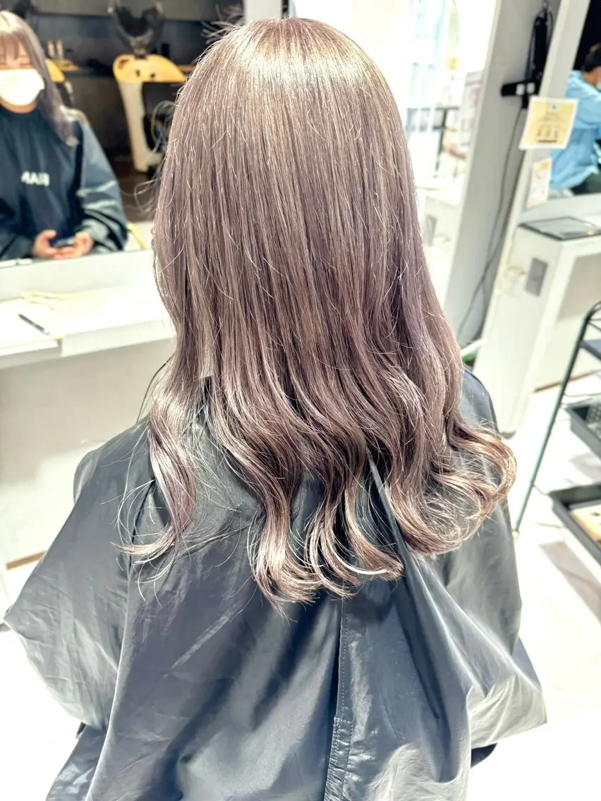 ロング カット ヘアカラー 小谷野 真優のヘアスタイル