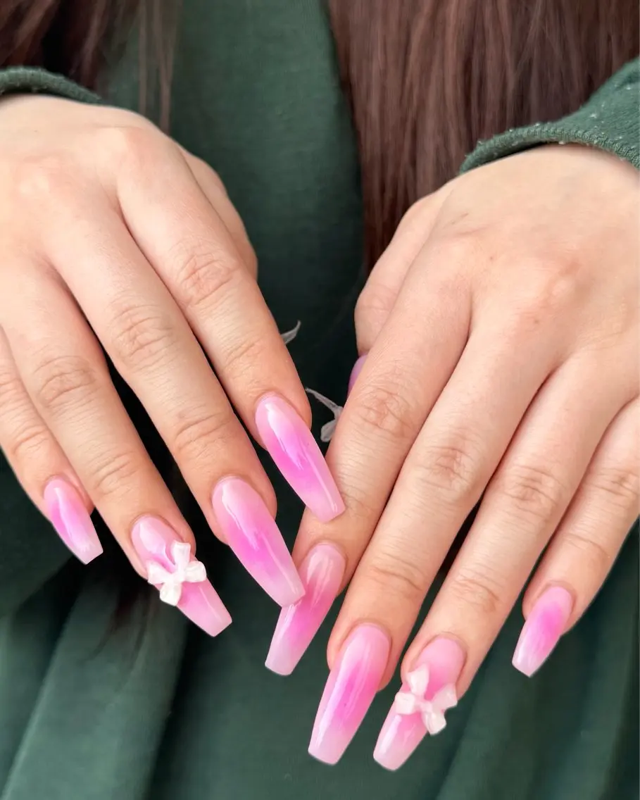 ロング ハンドネイル Aly .のネイルデザイン