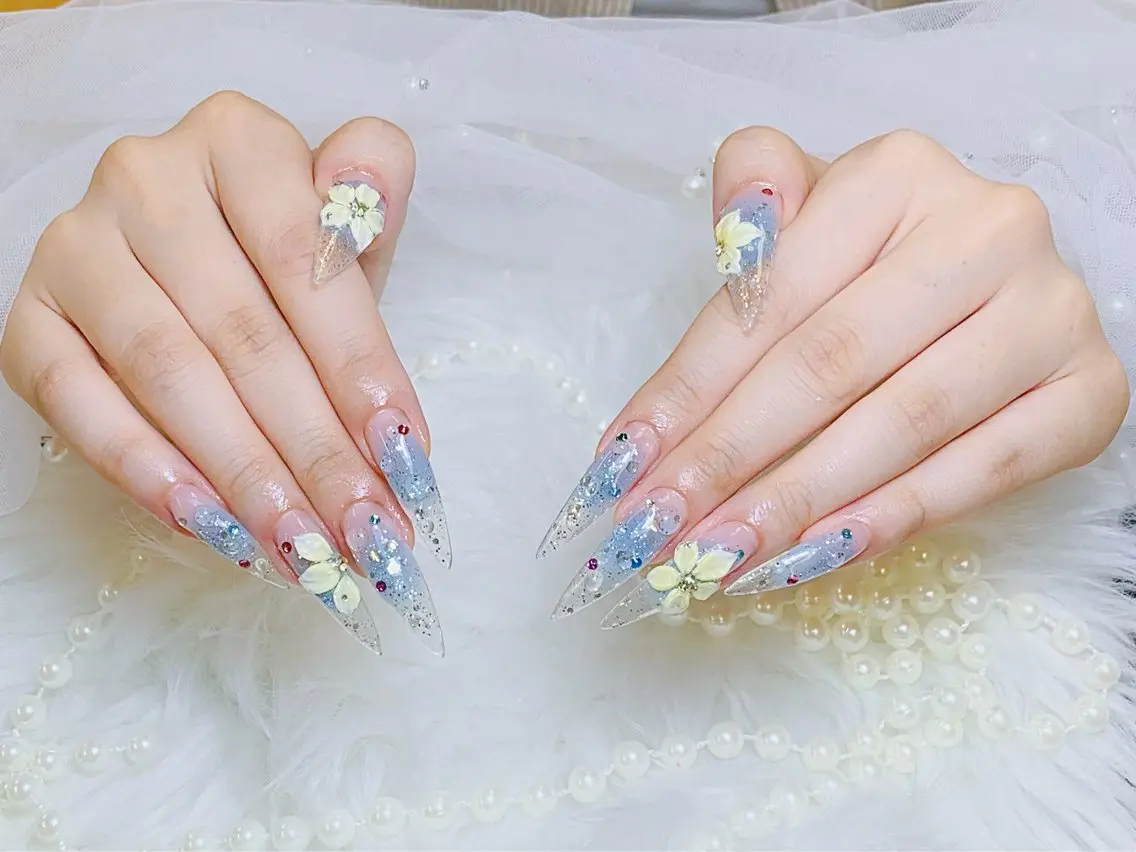 ネイル チークネイル 長さ出し フラッシュネイル フレンチネイル グラデーション ハンドネイル AN NAIL 高田馬場のネイルデザイン