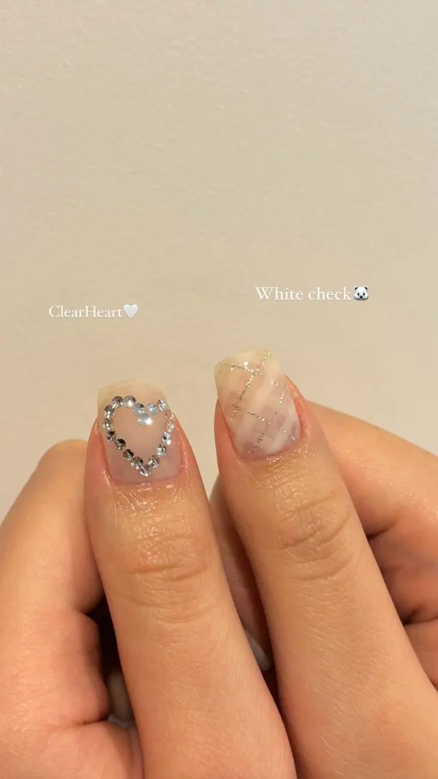 シンプル好きな方にオススメ！2本Designの写真