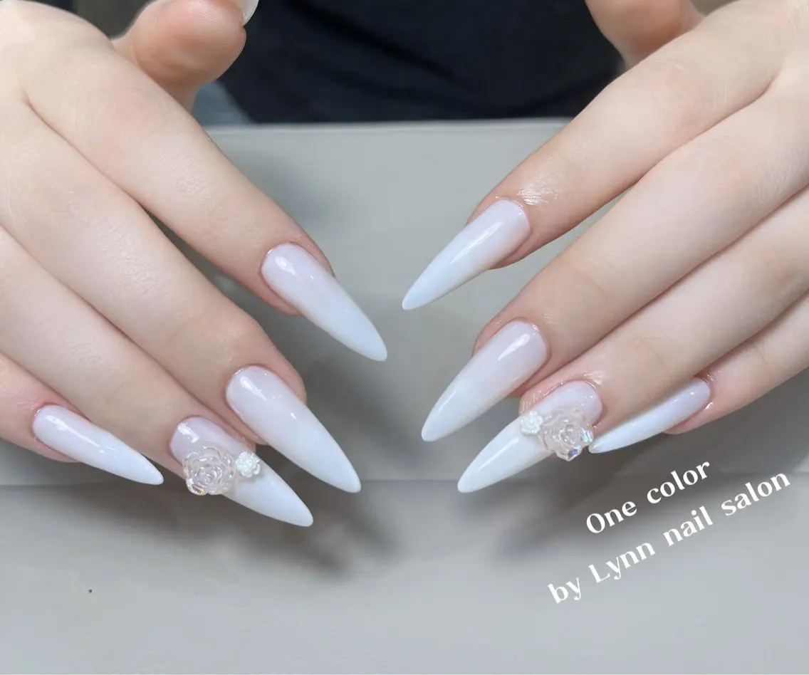 ネイル シンプルネイル ハンドネイル Lynn nail 研修のネイルデザイン