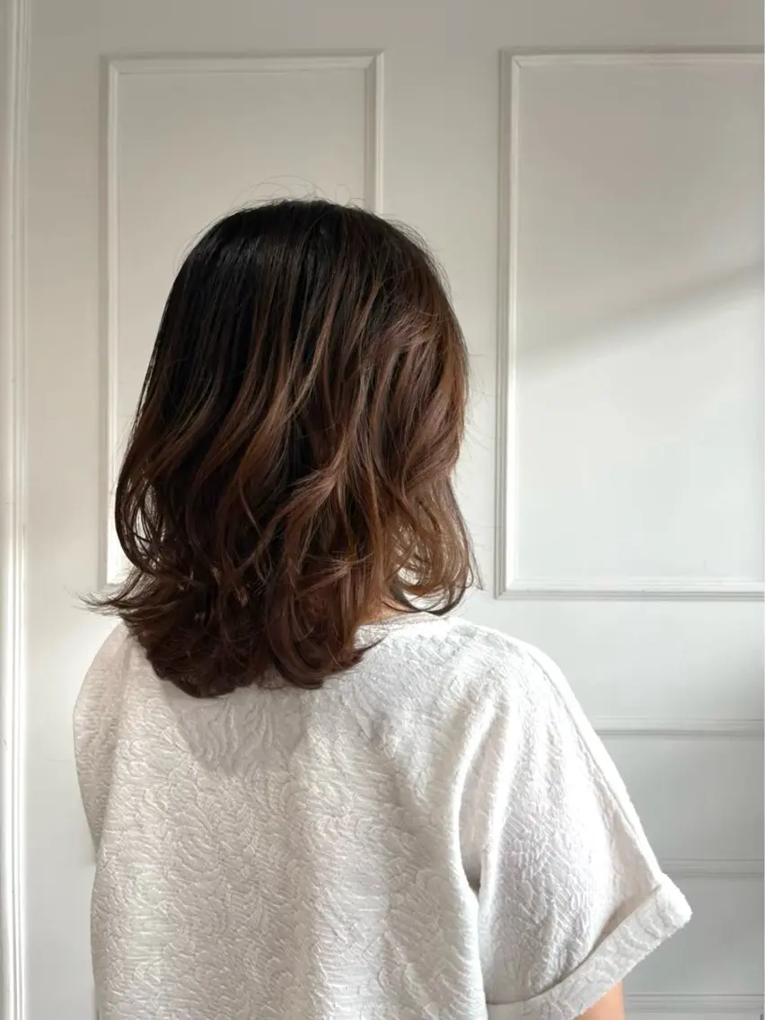 ミディアム カラー ブラウンカラー 中山 知優のヘアスタイル