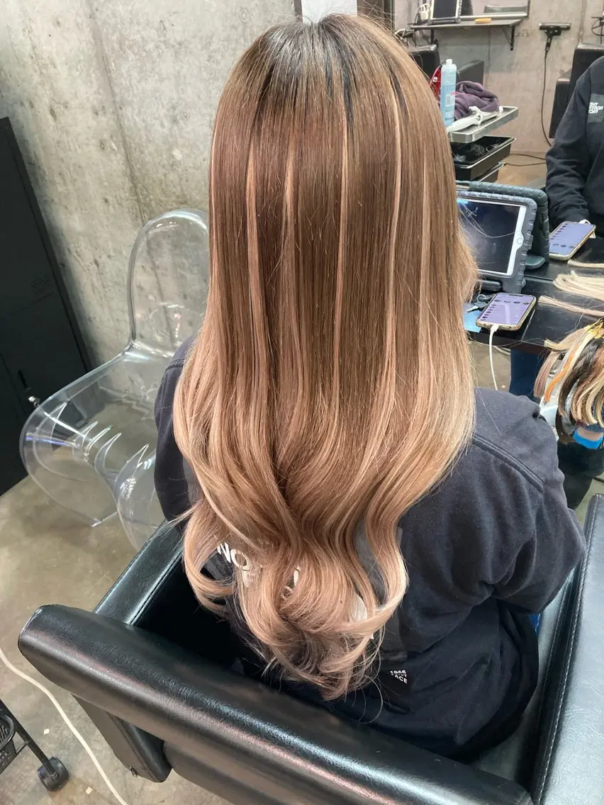 ロング カラー ヘアカラー エクステ ✨最安値✨エクステ カラー🌼つきな🌼のヘアスタイル