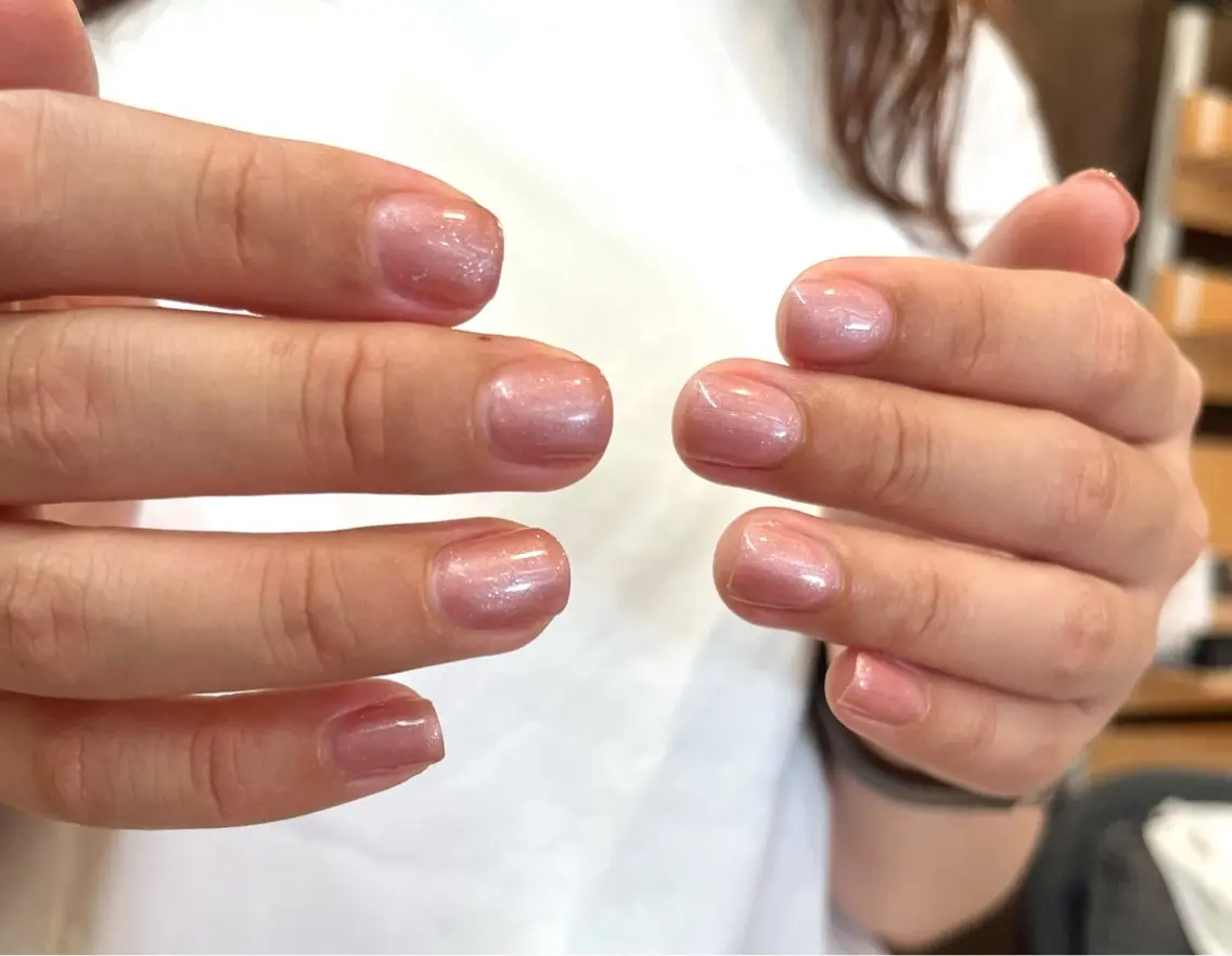 ネイル ラメ(グリッター) ワンカラーネイル ピンク addition スタッフkyokoのネイルデザイン