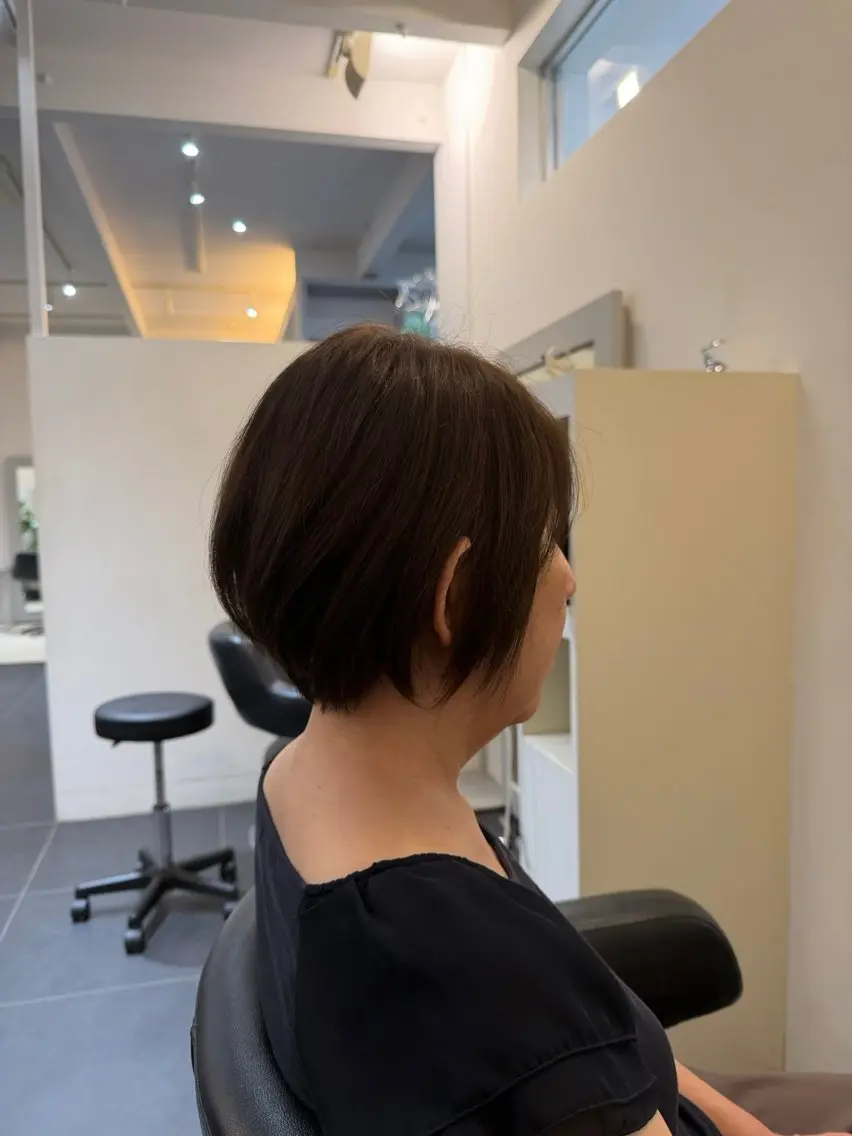ショート 顔周りカット カット 細井 勇吹のヘアスタイル