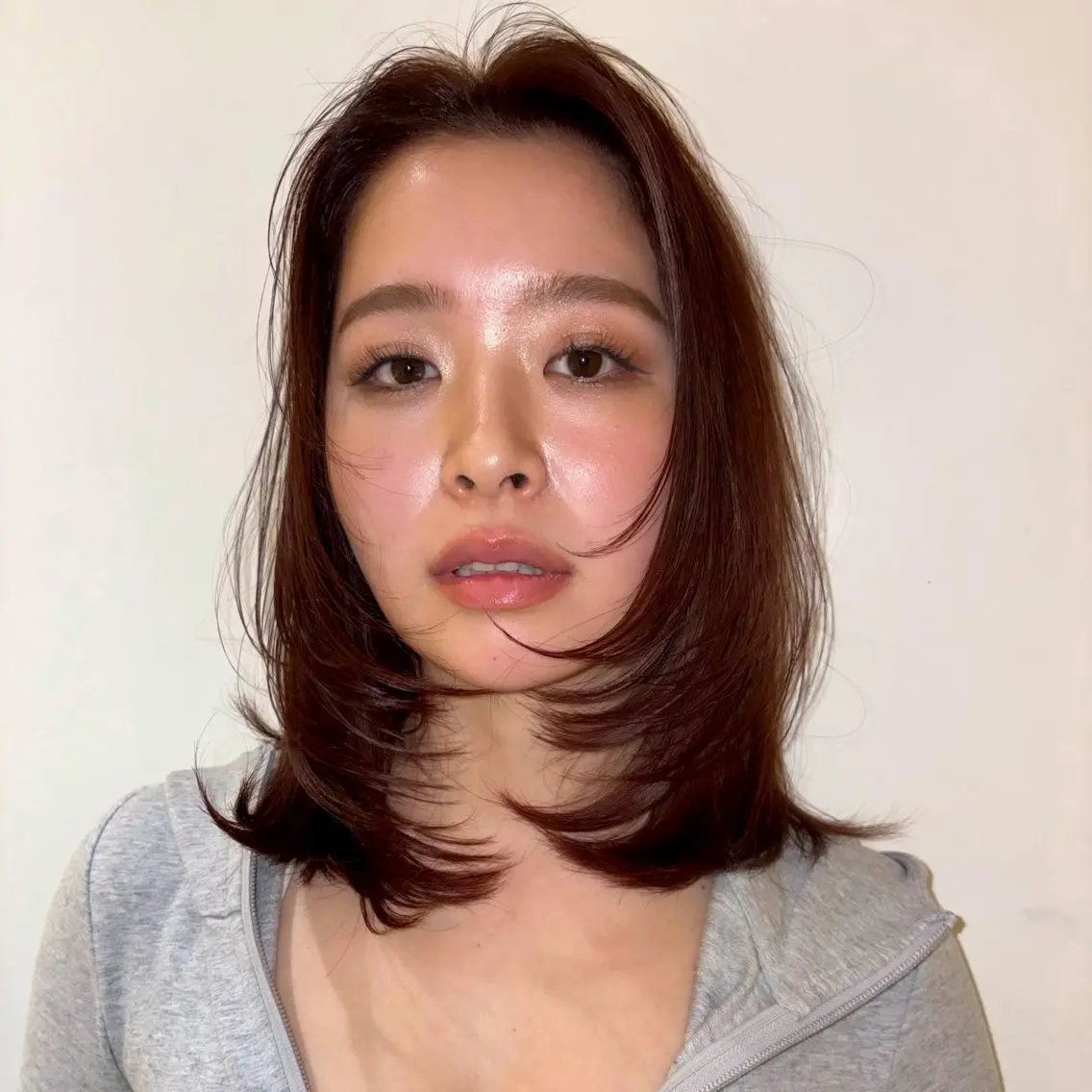 ミディアム ミディアムレイヤー レイヤーカット 永井 幸佐のヘアスタイル