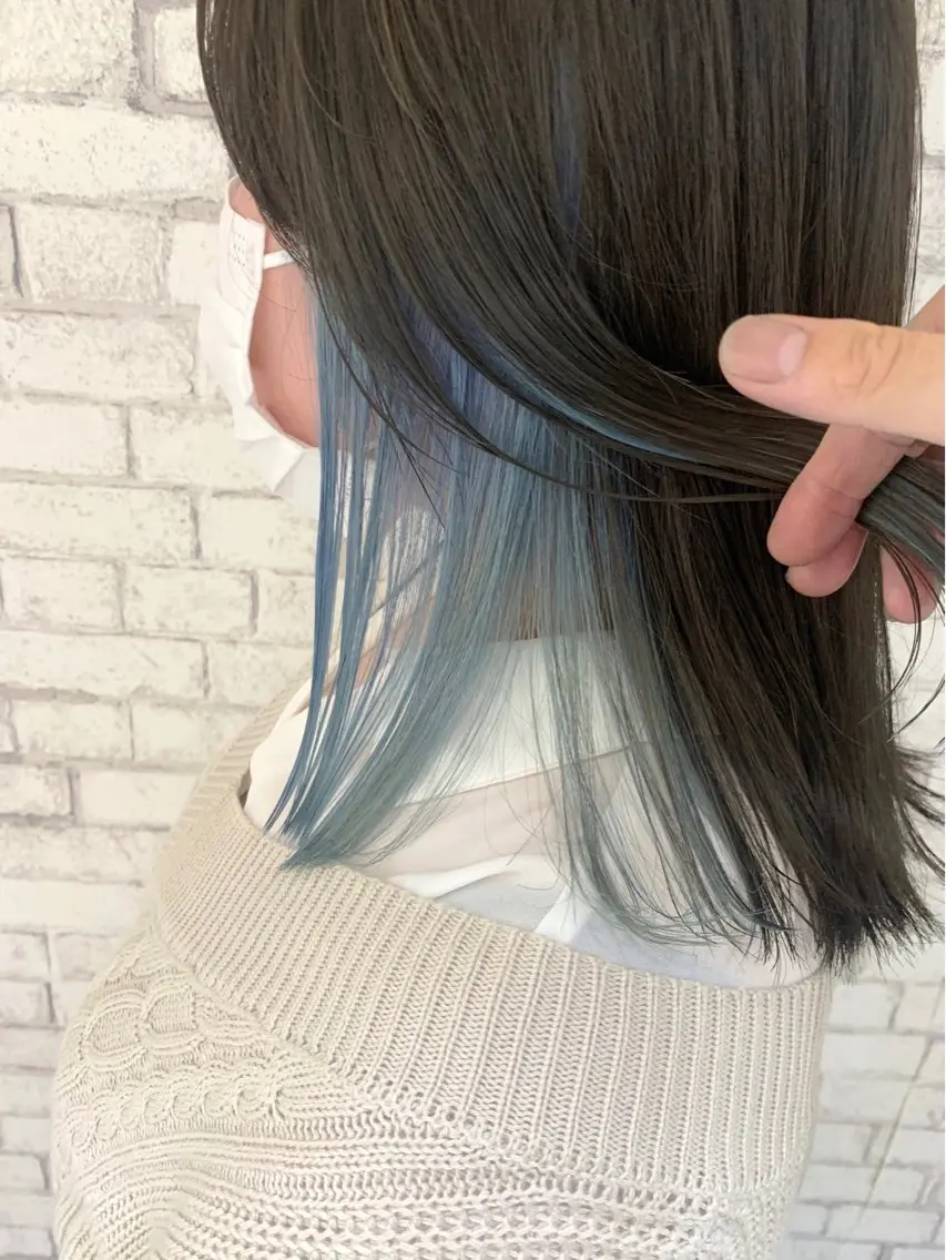 ミディアム カラー ブルーカラー イヤリングカラー 赤み消しカラー /透明感カラー 上長のヘアスタイル