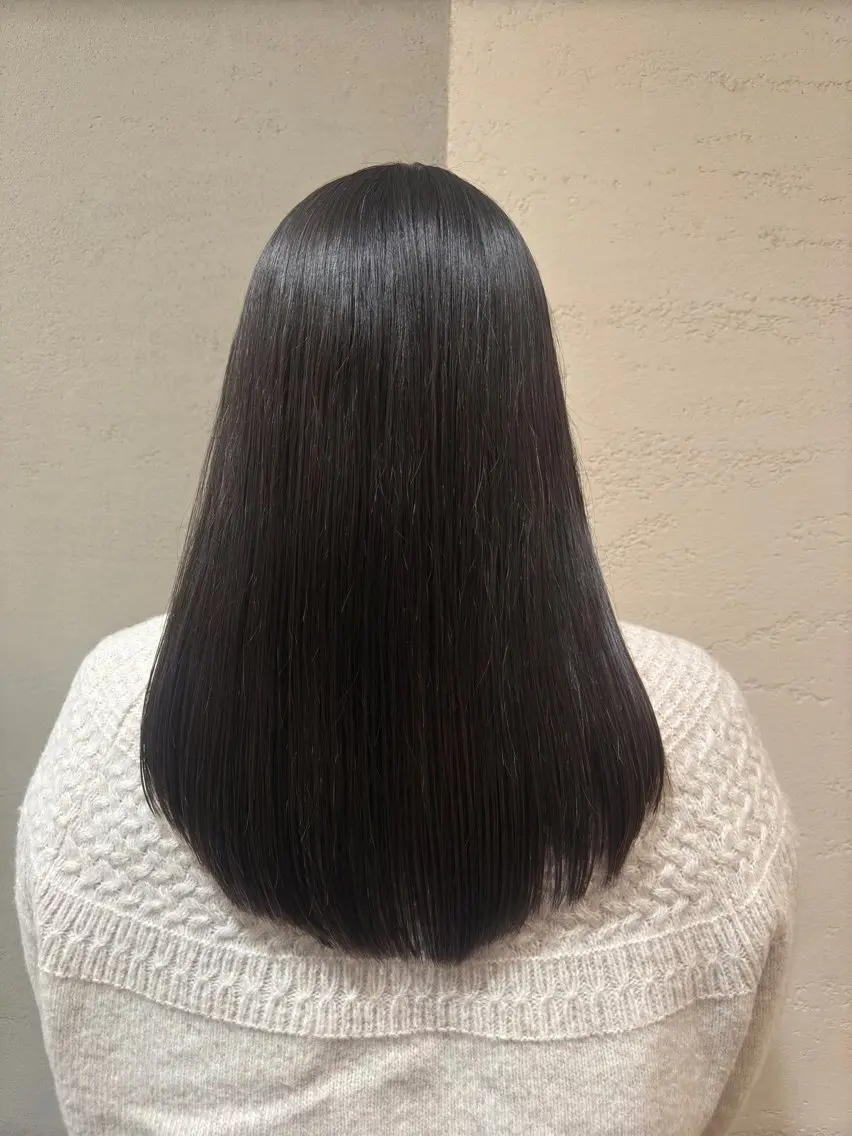 セミロング 松田 響のヘアスタイル