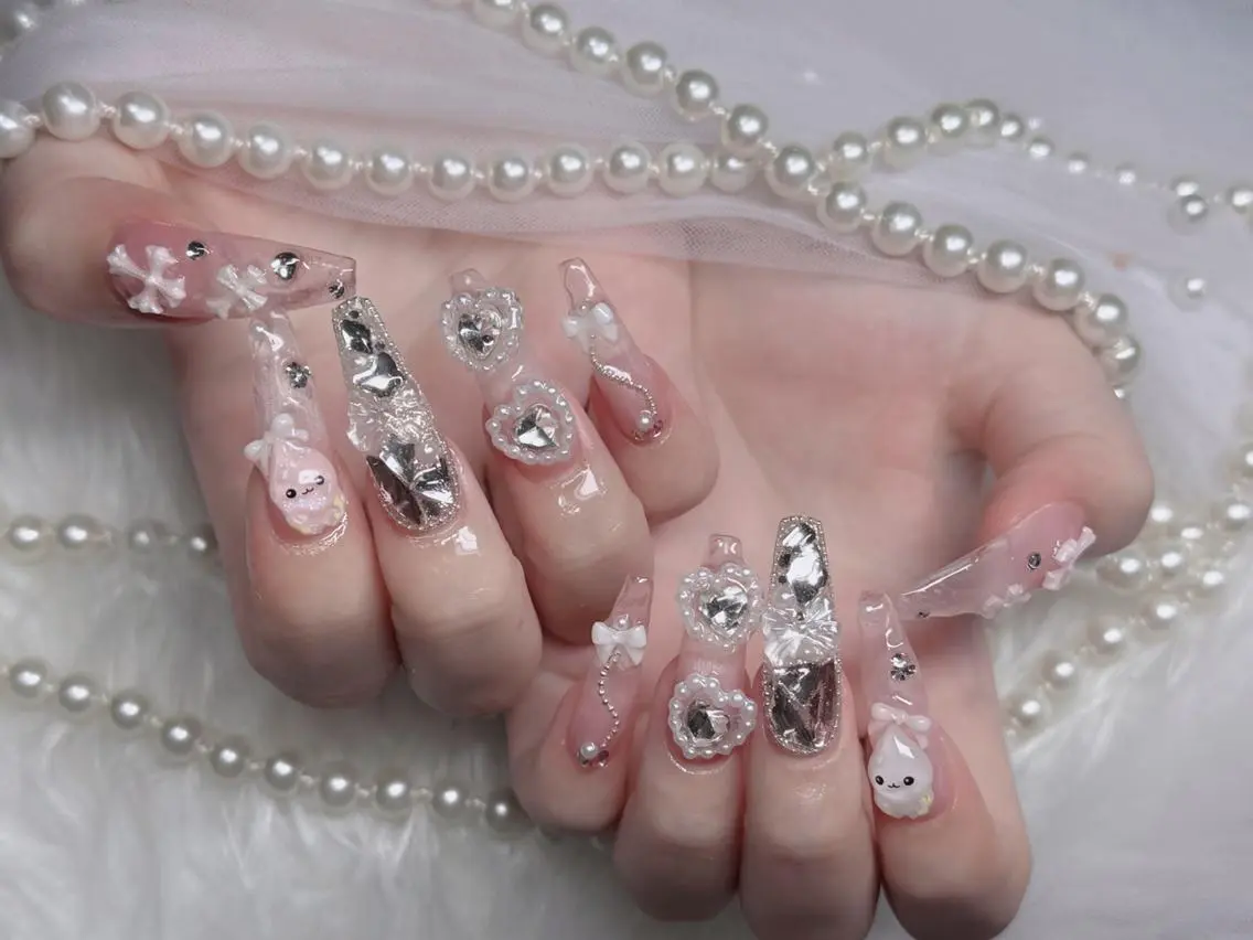 ネイル オーロラネイル フレンチネイル ジェルネイル ハロウィン キラキラネイル ハンドネイル Hbaby nailのネイルデザイン