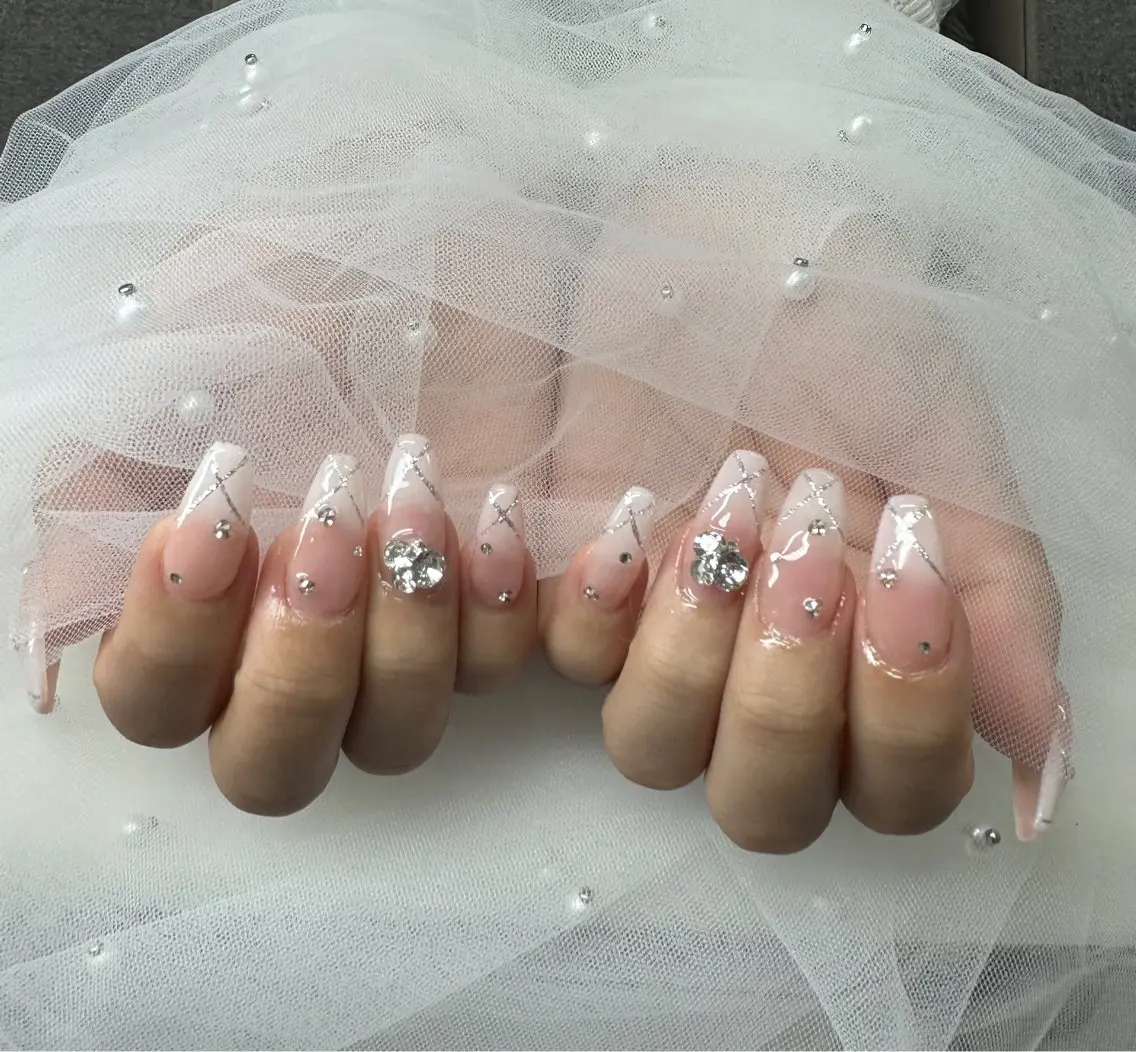 ネイル ハンドネイル R Nailのネイルデザイン