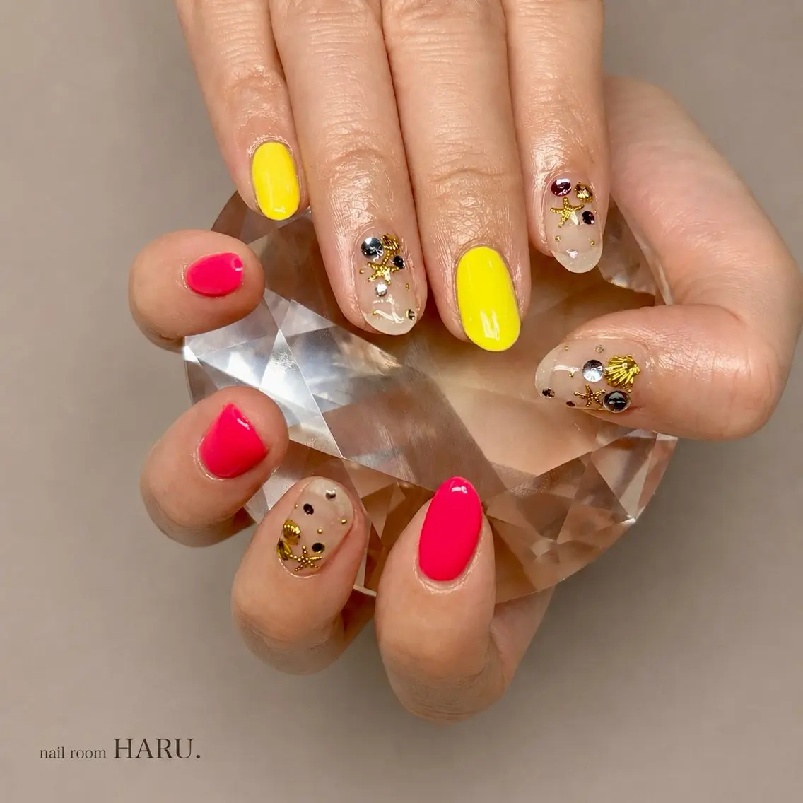 ネイル nailroom HARU.のネイルデザイン