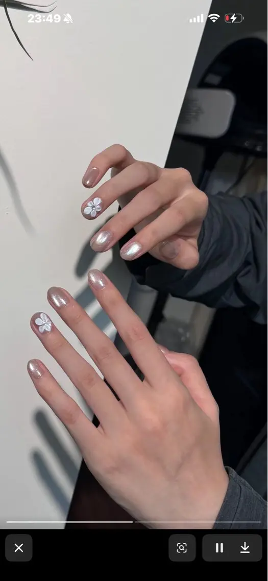 ネイル フットネイル フレンチネイル グラデーション 氷ネイル・うるうるネイル 韓国ネイル ハンドネイル Mixx Nail_ Studioのネイルデザイン
