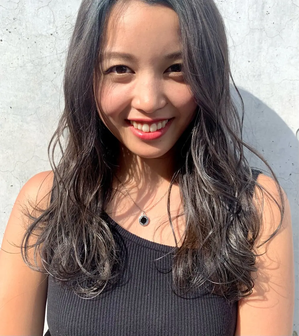 ロング パーマ 村田 奈月のヘアスタイル
