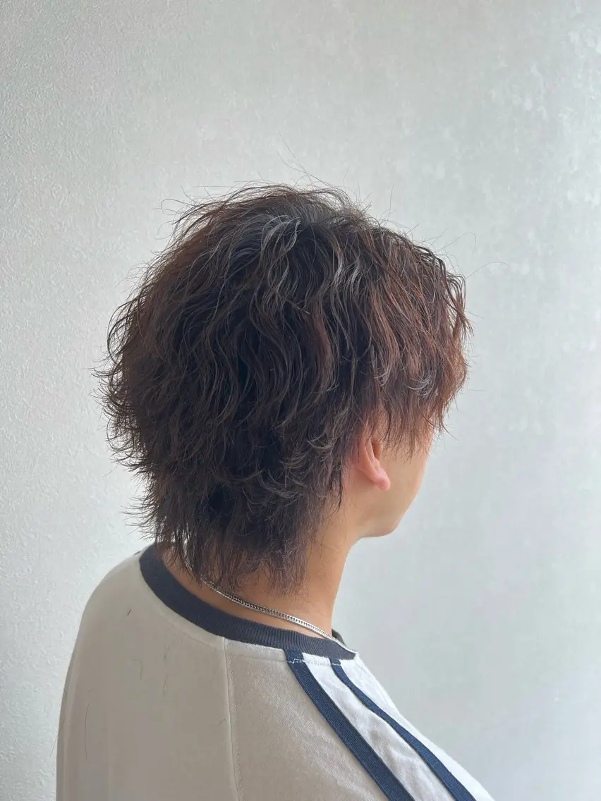 パーマ メンズ メンズパーマ 波巻きパーマ メンズウルフカット ウルフカット カット パーマ 土田 紘太のヘアスタイル
