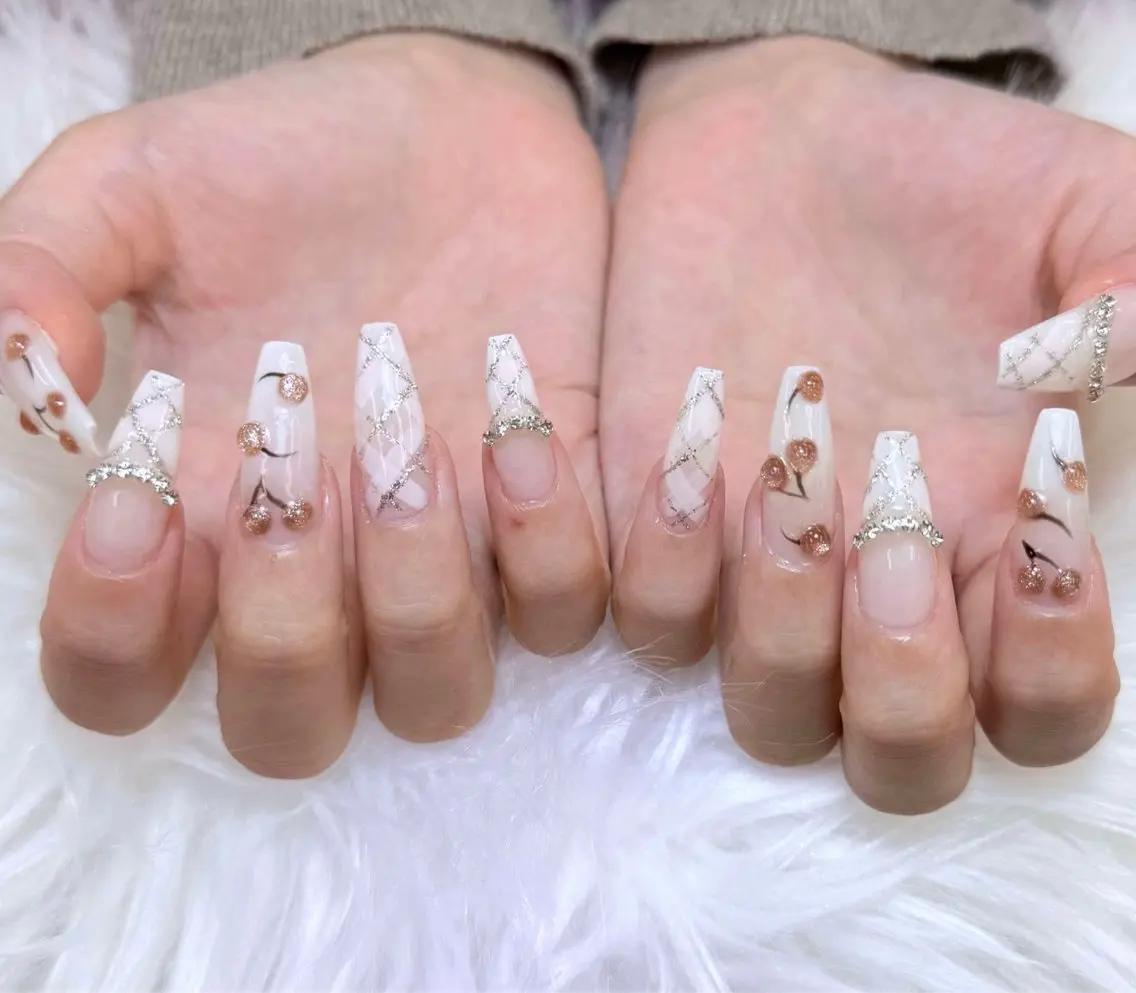 ネイル チークネイル 長さ出し フットネイル マグネットネイル 持ち込み ハンドネイル ANH NAIL ゴテゴテ専門店💎のネイルデザイン