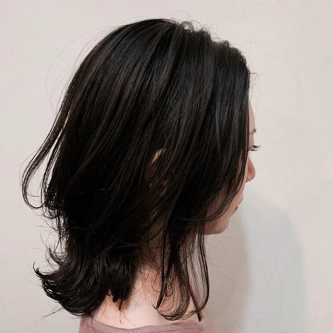 ミディアム カット ディレクター鮫島 俊介のヘアスタイル