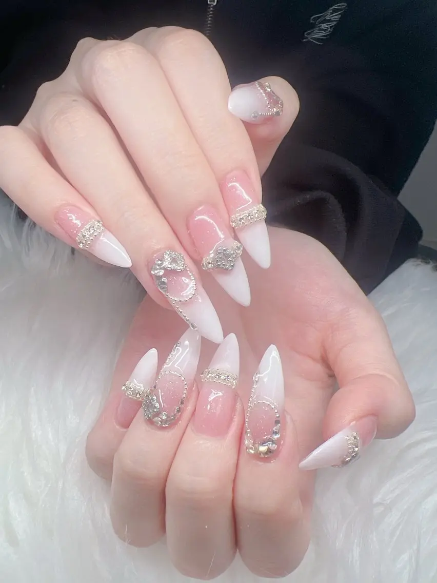 ネイル ハンドネイル Lee Nails チップ長さだし専門店のネイルデザイン