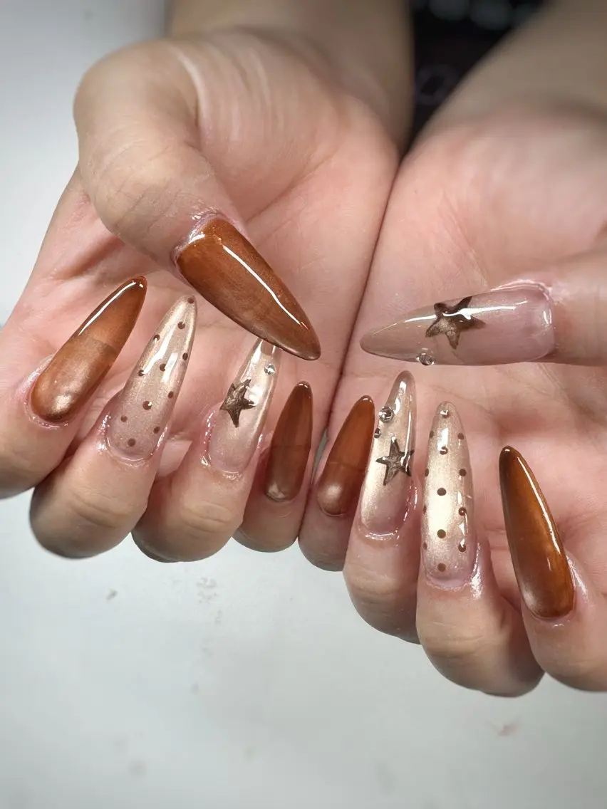 ネイル Noir nails aikaのネイルデザイン