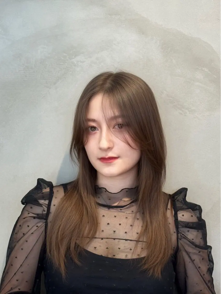 セミロング カラー カット トリートメント 暖色カラー🤎Red Neo　meiのヘアスタイル