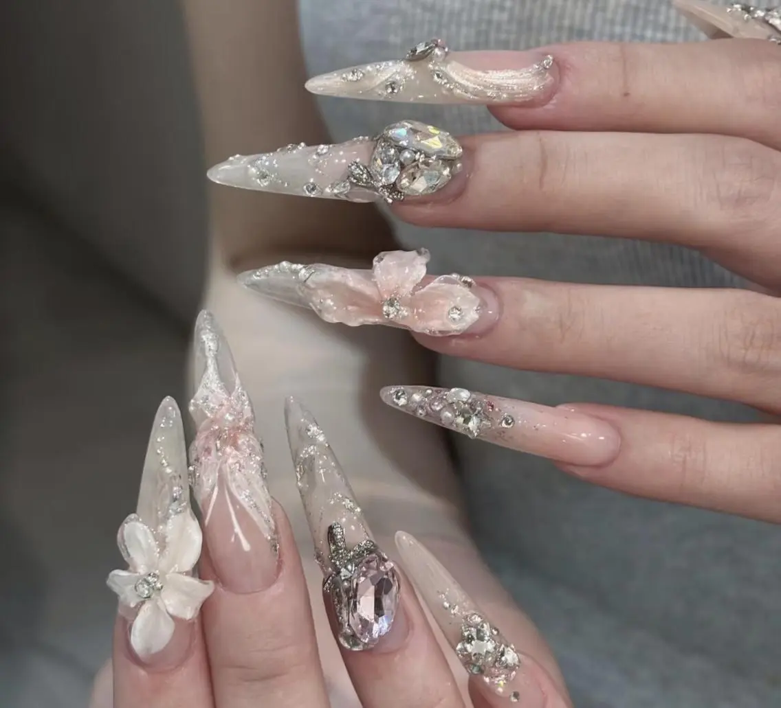 ネイル ハンドネイル 🎀 UU_nailのネイルデザイン