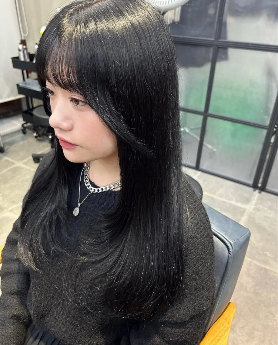 ロング カラー カット ヘアカラー トリートメント newi梅田🫧韓国 ヘア🫧sakiのヘアスタイル