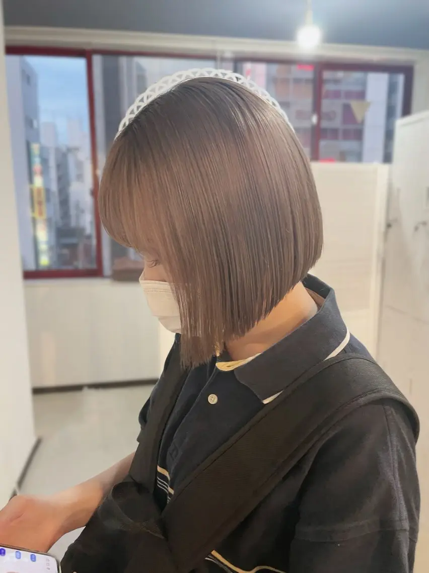 ショート カラー ベージュカラー ブリーチ 透明感カラー トリートメント sherry/R 三川町　川口真里奈のヘアスタイル