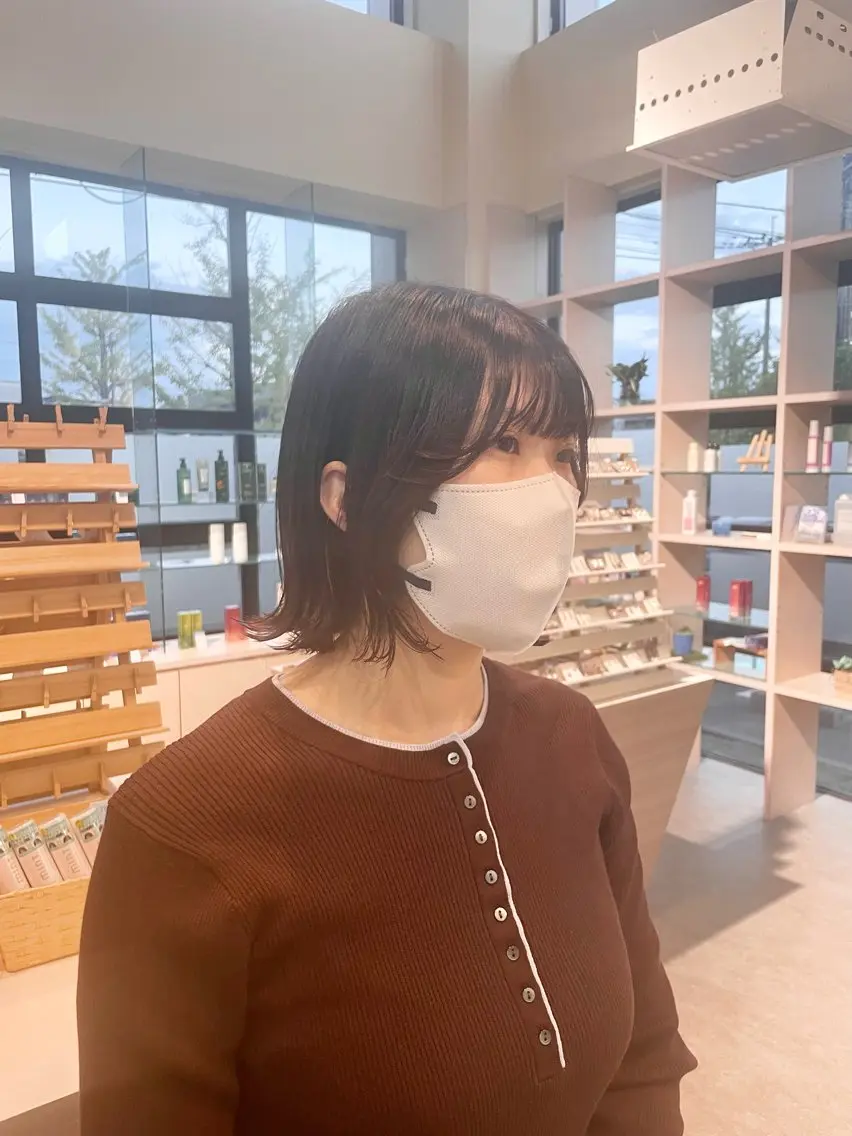 ショート ボブ レイヤーカット 二重 由理のヘアスタイル