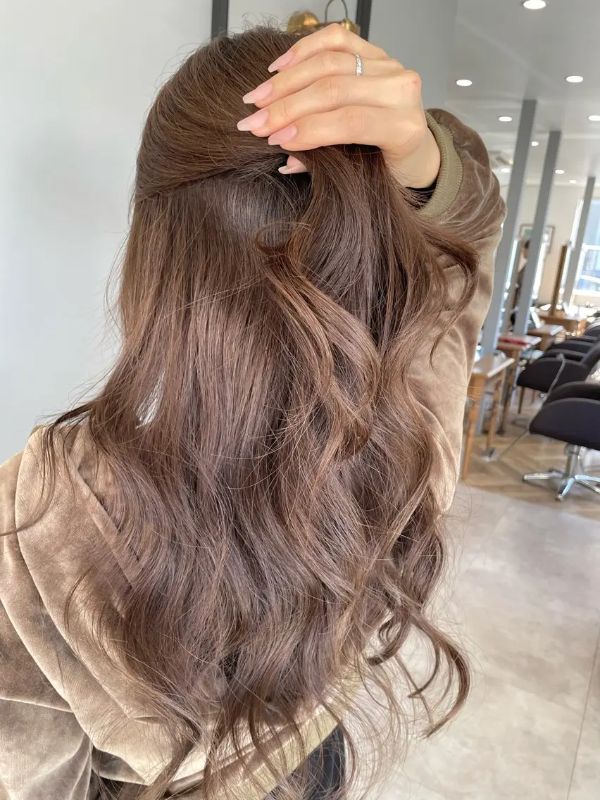 ロング 大橋 綾子のヘアスタイル
