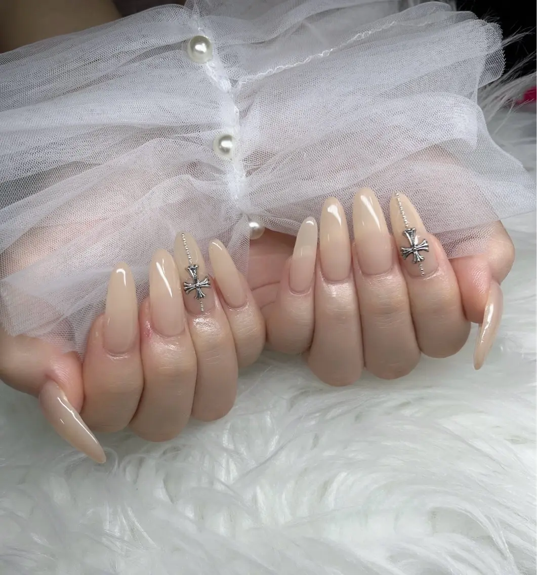 ネイル ハンドネイル YOLO NAILのネイルデザイン