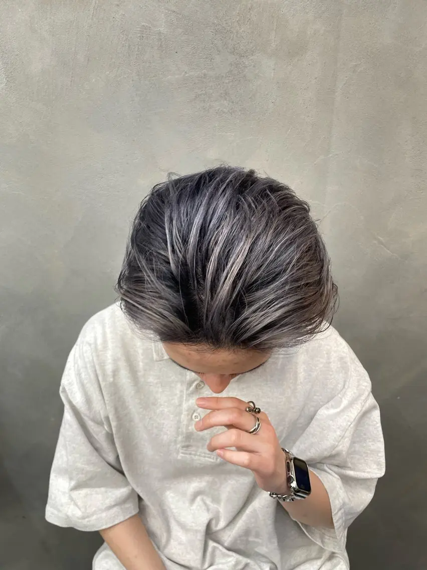 ショート カラー ブルーカラー ダブルカラー シルバー ヘアカラー エクステ/コーンロウ KURUMI⛓️🔥のヘアスタイル