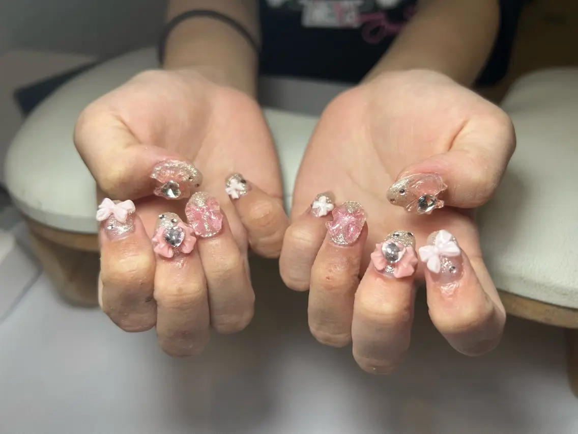 ネイル ハンドネイル 🎀 アネラ しま  🎀のネイルデザイン