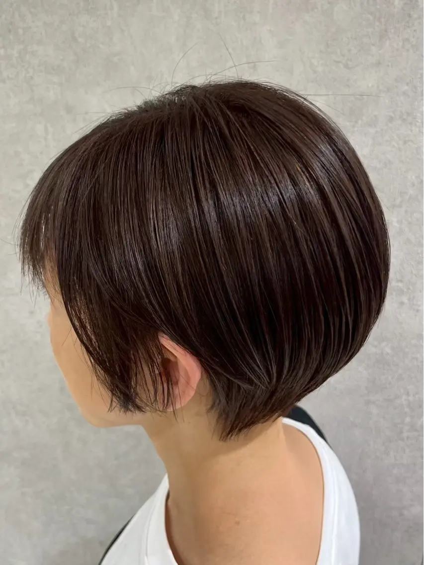 ショート カラー 西野 緋音のヘアスタイル