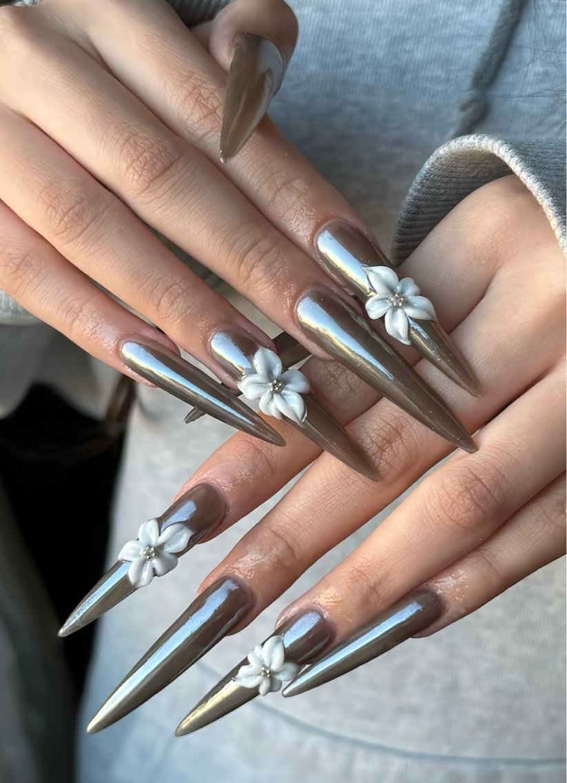 ネイル NiJi Nailsのネイルデザイン