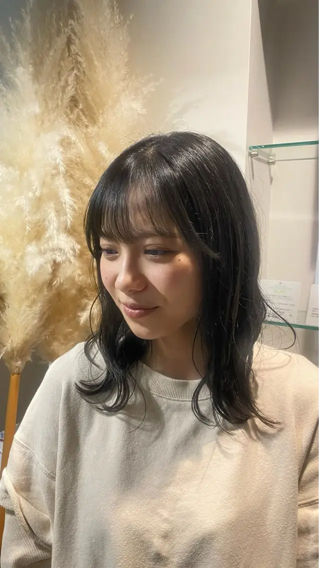 ミディアム カラー グレージュ aimee 北垣 愛夏のヘアスタイル