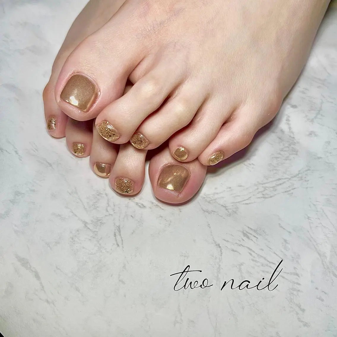 ネイル アートネイル フットネイル ハート ニュアンスネイル ホワイト フットネイル two nailのネイルデザイン