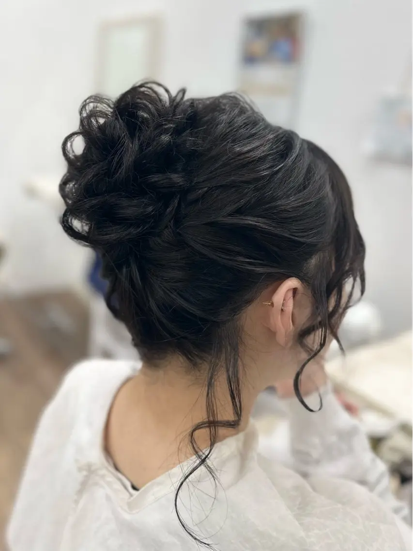 ヘアアレンジ お団子ヘア GLOSS♡ ヤマガミコウジのヘアスタイル