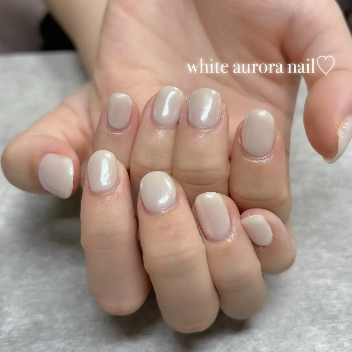 ネイル オーロラネイル シンプルネイル ホワイト Haruka 【Protea】のネイルデザイン