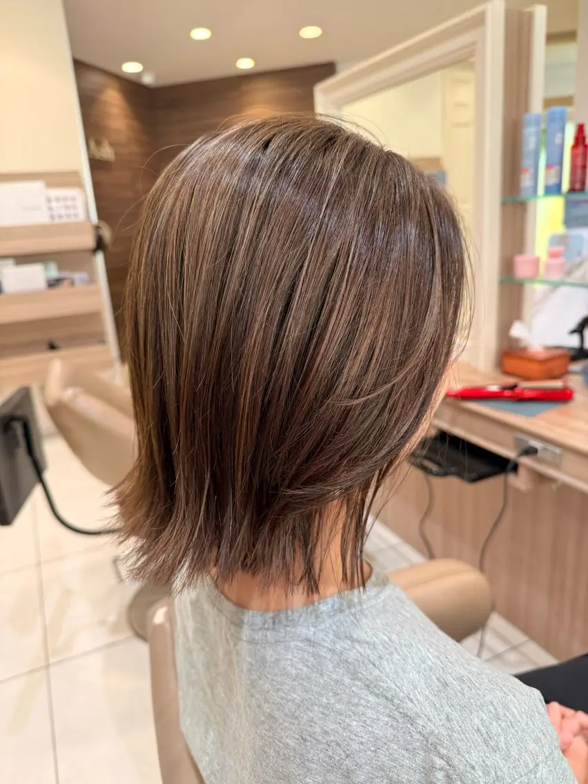 ショート カラー アッシュ ハイライトカラー ハイライト カット ヘアカラー トリートメント 韓国ヘアメイク🎀/ 縮毛矯正✨山本媛香のヘアスタイル